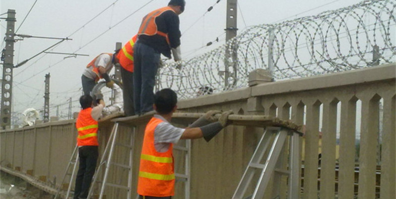 刀片刺繩防止攀爬 刀片刺繩防止攀爬